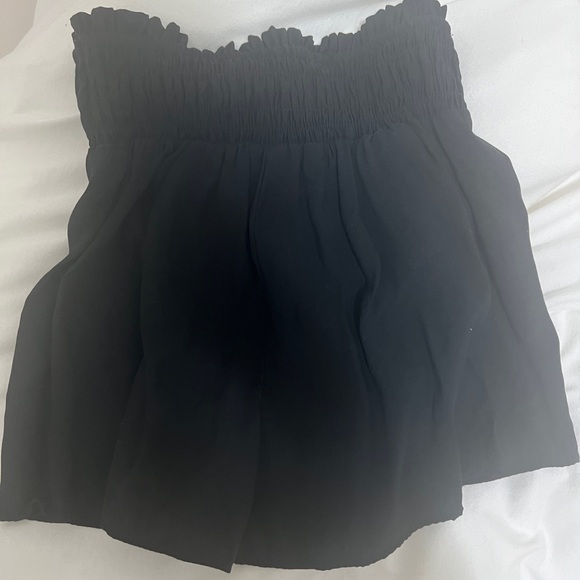 High waisted black stretchy nice shorts - Picture 3 of 3